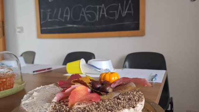 Concorso di pasticceria a tema castagna